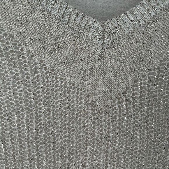 Lucky Brand Women's Cream Metallic Mixed Media Crochet V-Neck‎ Sweater Medium - Picture 7 of 10